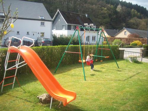Taman bermain, Chez Lola in La Roche-en-Ardenne