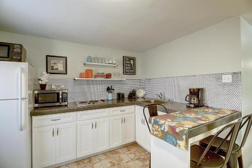 Kona Cottage cottage - image 8