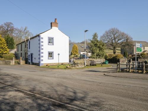 Beckside Cottage - image 13