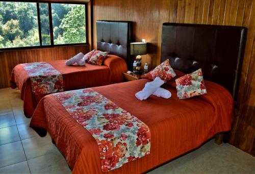 Hotel "La Cabaña de Don Adolfo" (Hotel "La Cabana de Don Adolfo") in Col Sta Julia