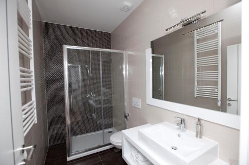 Rooms Ino – Kastel Luksic, MD