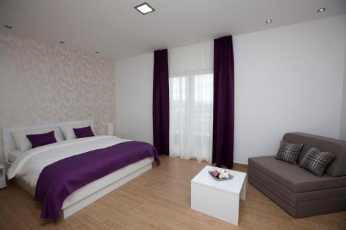 Rooms Ino – Kastel Luksic, MD
