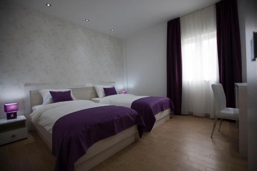 Rooms Ino – Kastel Luksic, MD