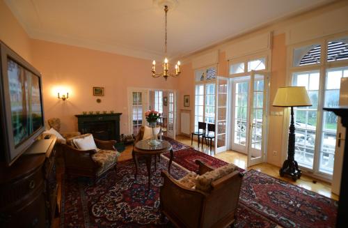 Villa Elasan - image 3