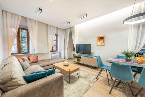 Sasha di Cattaro - Old Town Lux Apartment - image 7