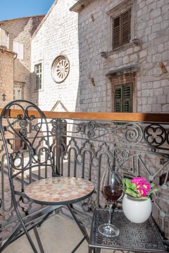 Sasha di Cattaro - Old Town Lux Apartment - image 14