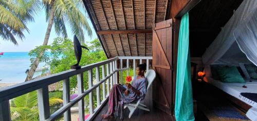 Балкон, Hotel ECOLODGE LE RAVORAHA in Ile Sainte Marie