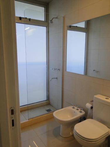 Bathroom, Departamento en Terrazas al Green in Antartida Argentina