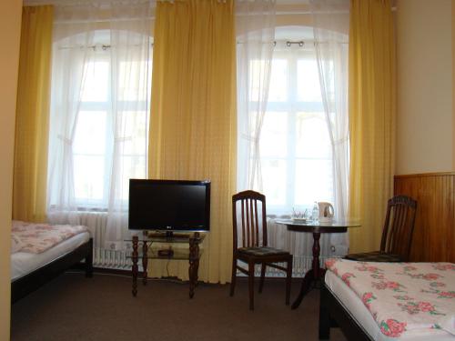 Deluxe Double Room with Private Bathroom