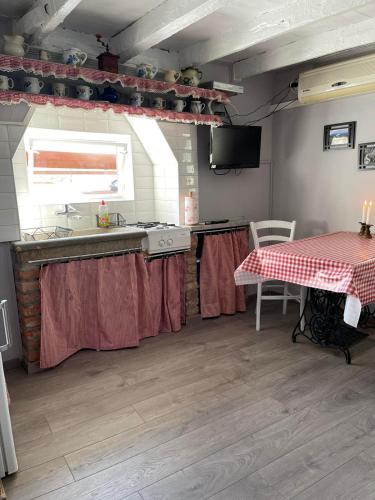 Lubenice-Rodinis Room and Apartment in Lubenice
