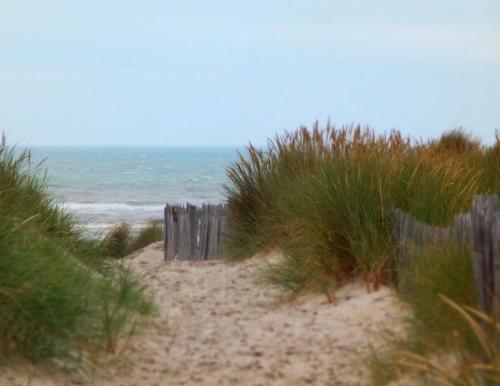 Mobilhom 8 pers neuf a 3 km de la mer