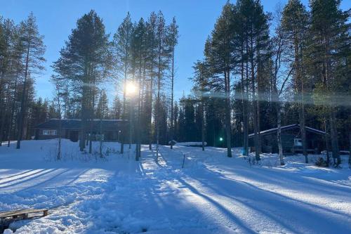 Charming chalet in Rovaniemi Lapland by the lake