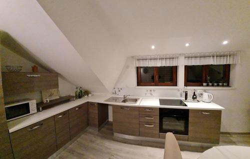  Amazing home in Legrad with WiFi and 2 Bedrooms in Legrad