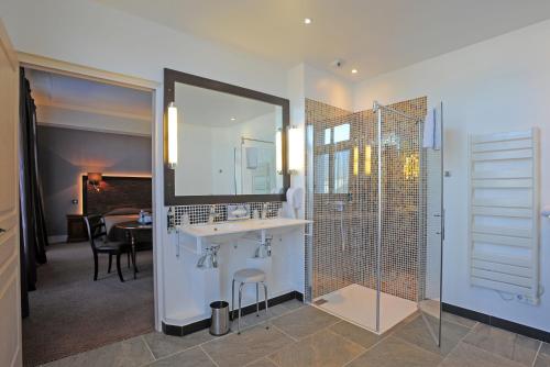 Le Grand Hotel - image 12