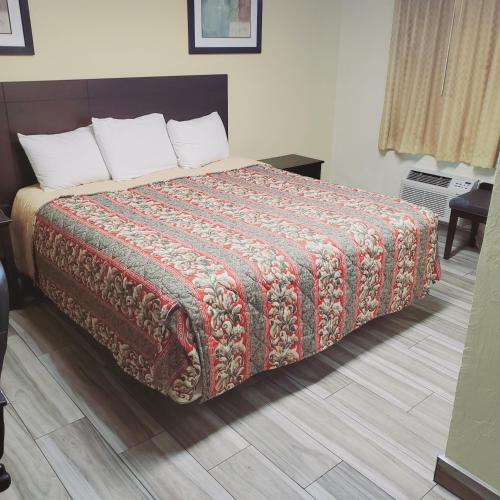 Tropical Palm Motel - image 6
