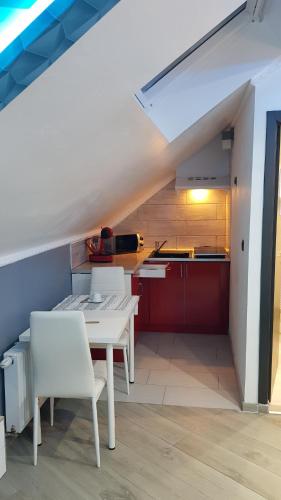 Konyha, Le petit Luxembourg in Namur