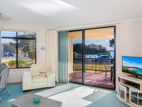 Horizons 1, Forster (fotografie 2)