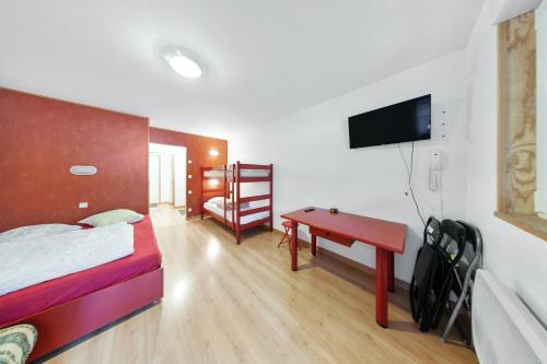 Studio in Gerardmer with wonderful mountain view and furnished terrace - image 4