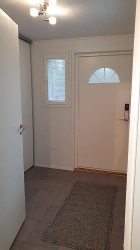 入口, Aurora River Revontuliranta in 索丹克萊