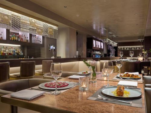 Saz City Life Hotel in อิโออันนินา