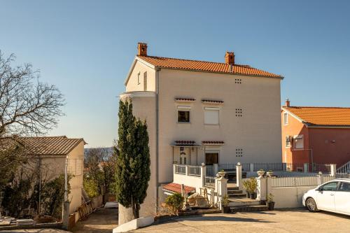 Apartments Grof - Selce