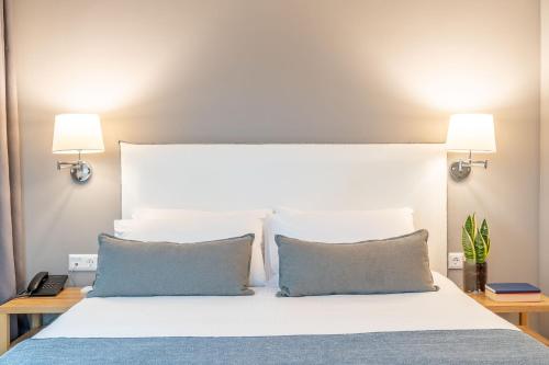 CHROMA FASHION ROOMS & APARTMENTS - image 8