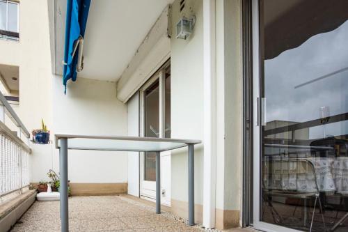 Charming studio between beach and port - image 7