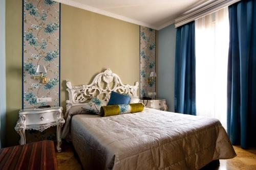 Adriano Boutique Sevilla - image 6