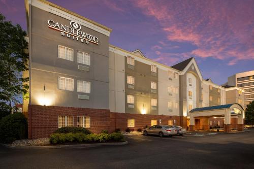Candlewood Suites Virginia Beach Town Center, an IHG Hotel