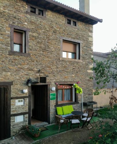  Casa Rural Fuente del Arca Montejo in Montejo de la Sierra
