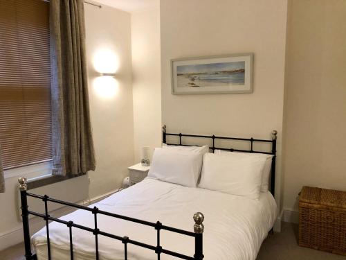 Homely Serviced Apartments - Figtree - image 7