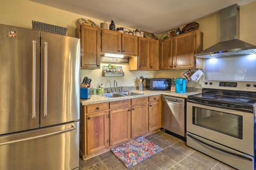 Nature Escape in Wytheville with Covered Porch! in Hillsville