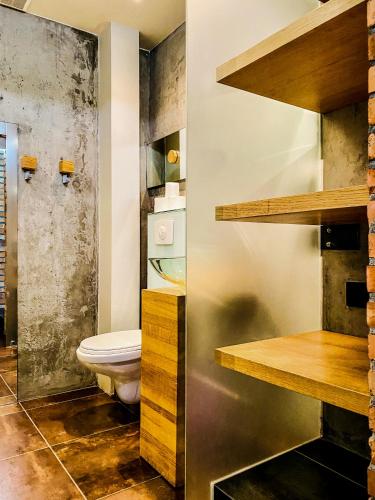 Zwierzyniecka Lofts with Patio and Air Conditioning, Cracow city heart Old Town 5