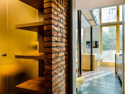 Zwierzyniecka Lofts with Patio and Air Conditioning, Cracow city heart Old Town 4