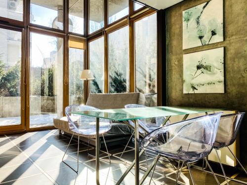 Zwierzyniecka Lofts with Patio and Air Conditioning, Cracow city heart Old Town, Kraków