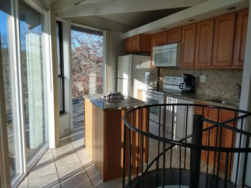 UNIT 17 - TREETOP 2 BEDROOM VILLA - image 4