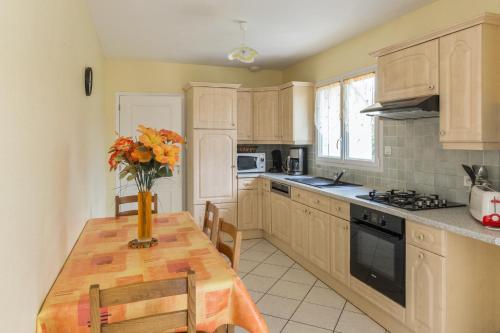 House with 5 bedrooms in Saint Cast le Guildo with enclosed garden 800 m from the beach - image 10