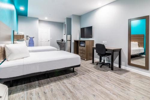 Americas Best Value Inn & Suites Kingwood IAH Airport - image 3