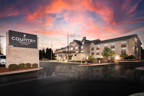 Exterior view, Country Inn & Suites by Radisson, Stone Mountain, GA in Stone Mountain (GA)