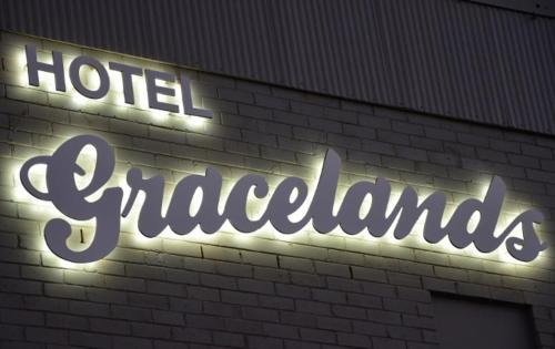 Hotel Gracelands