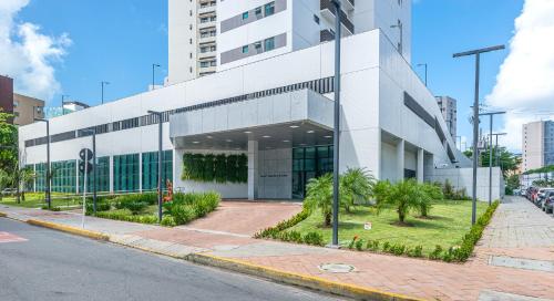 Beach Class Ilha do Leite by Easy Home, Recife