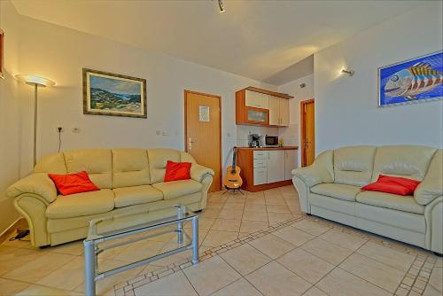 Apartments Puli - 200m from sea - image 5
