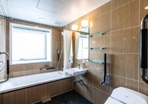 APA Hotel Hakataeki Chikushiguchi Room Type - Deluxe Twin Room with Public Bath Access (Central Tower) - Non-Smoking
