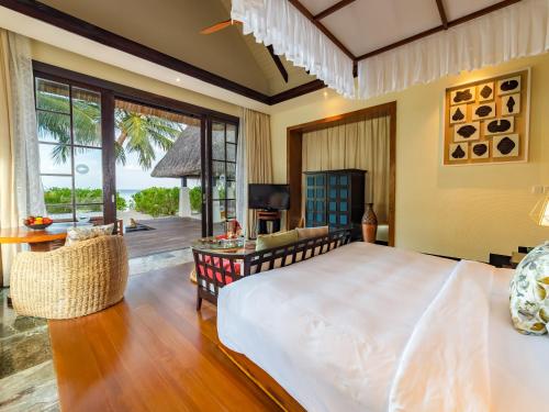 Beach Villa Sunset with Private Pool image 5