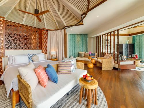 Ocean Suite with Private Pool image 2