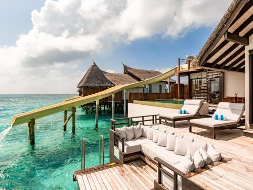 Ocean Pool Suite with Slide  image 4