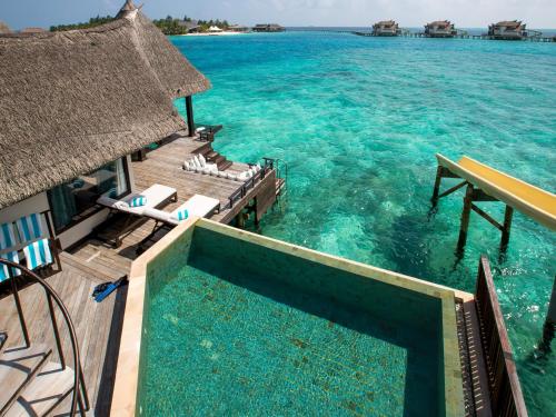 Ocean Pool Suite with Slide  image 3