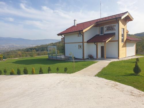 AMAZING view, privacy and comfort - Villa Krasi - Accommodation - Blagoevgrad