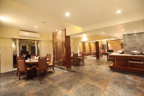 Restoran, Hotel cliffton in Andheri lääs