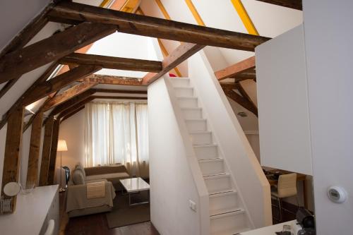 Rembrandtplein Bed and Breakfast